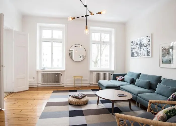 Elegant And Light 3 Room Apartment In Sofo 97Sqm